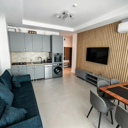 Rox - Axxis Aparthotel Mamaia